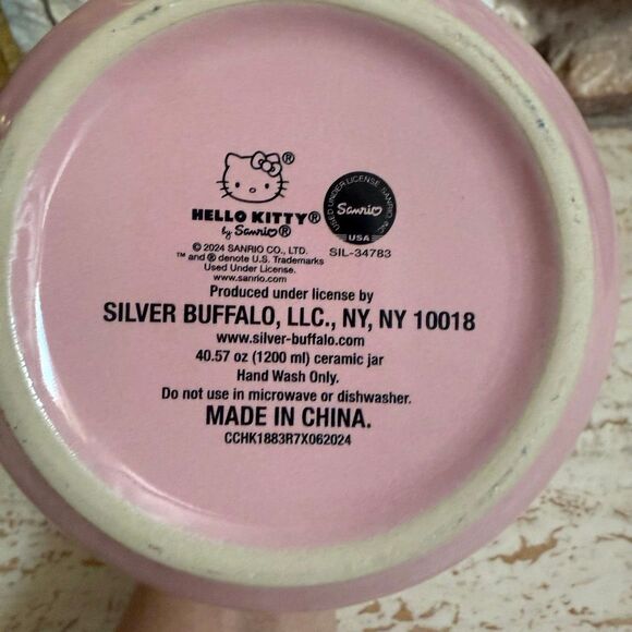 NWOT Hello Kitty Frankie ceramic jar/canister *please read description* - Picture 6 of 9